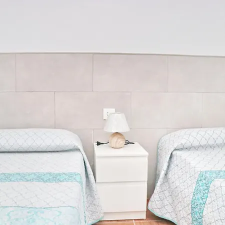 Puerta Cadiz Apartment *